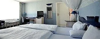 Отель Genusshotel Krone & Roadtrips Bei Basel Инцлинген