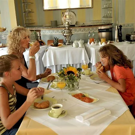 Genusshotel Krone & Roadtrips Bei Basel Отель Инцлинген